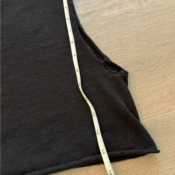 Brandy Melville John Galt Club Inferno Graphic Cropped Raw Hem Tank Top Black - Picture 6 of 7